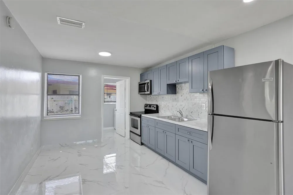 260 NE 41st Street Oakland Park, FL 33334