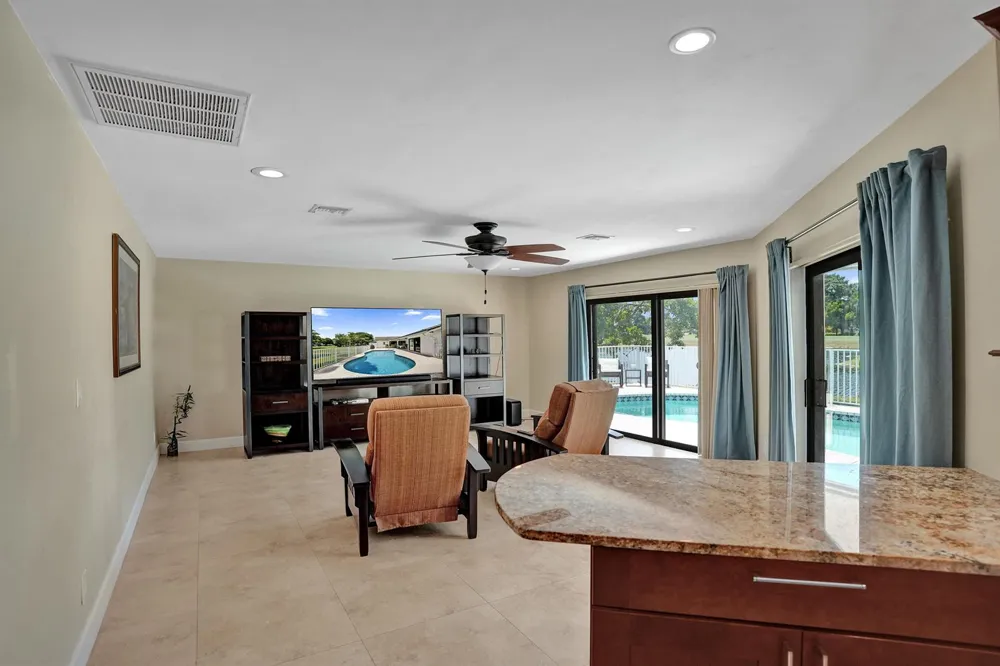 7301 NW 83rd Way Tamarac, FL 33321