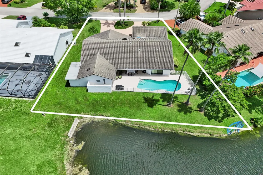 7301 NW 83rd Way Tamarac, FL 33321