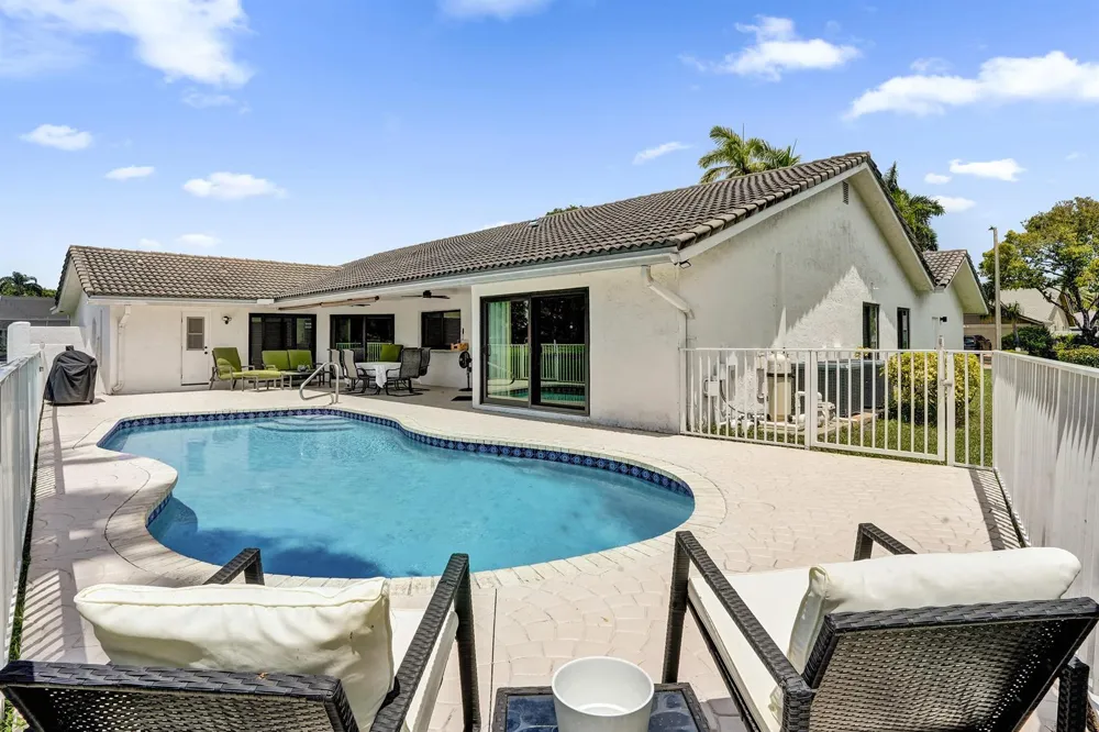 7301 NW 83rd Way Tamarac, FL 33321
