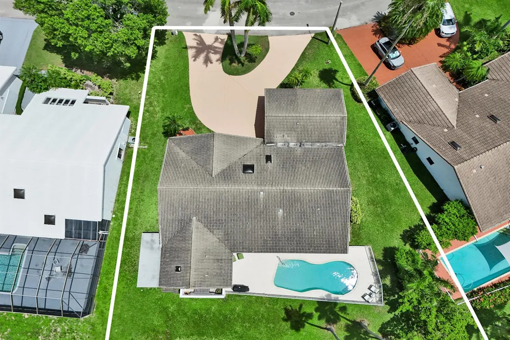 7301 NW 83rd Way Tamarac, FL 33321