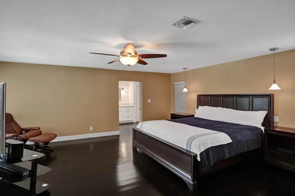 7301 NW 83rd Way Tamarac, FL 33321