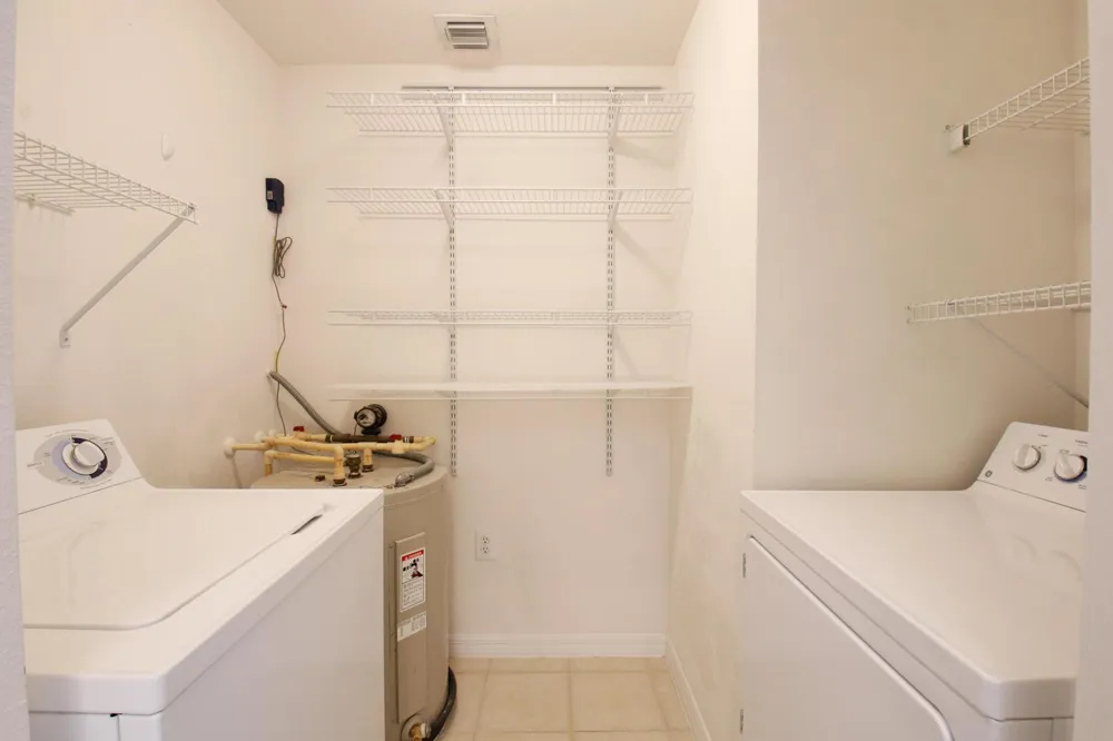 2801 SARENTO PLACE #304 Palm Beach Gardens, FL 33410