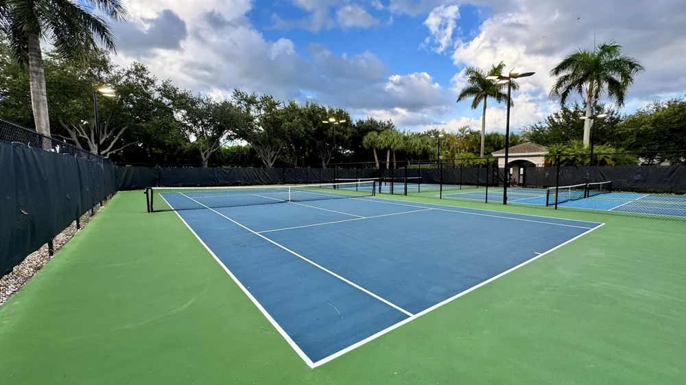 2801 SARENTO PLACE #304 Palm Beach Gardens, FL 33410
