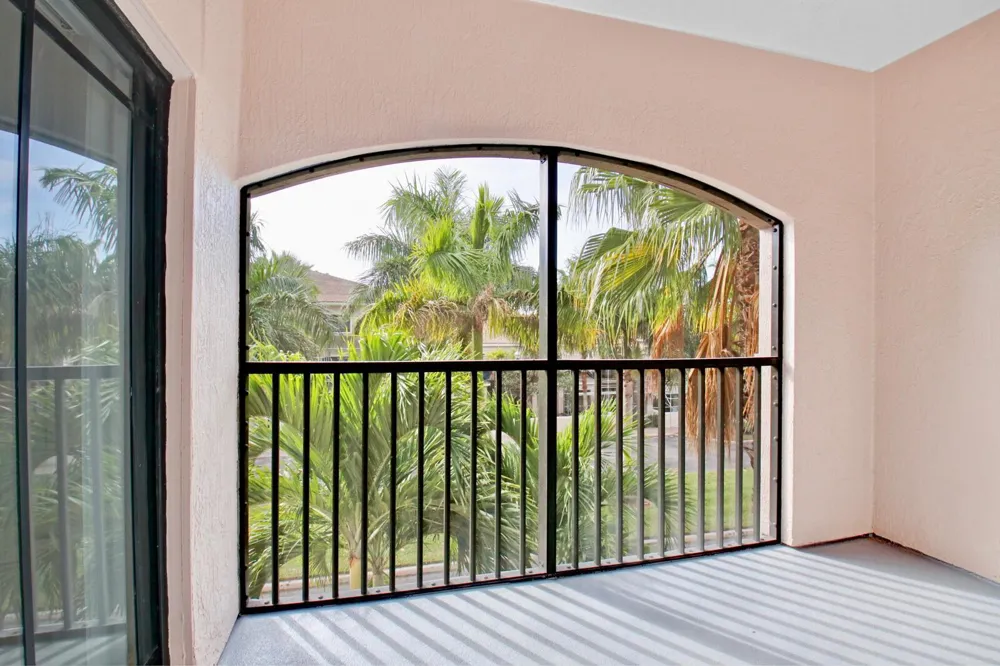 2801 SARENTO PLACE #304 Palm Beach Gardens, FL 33410