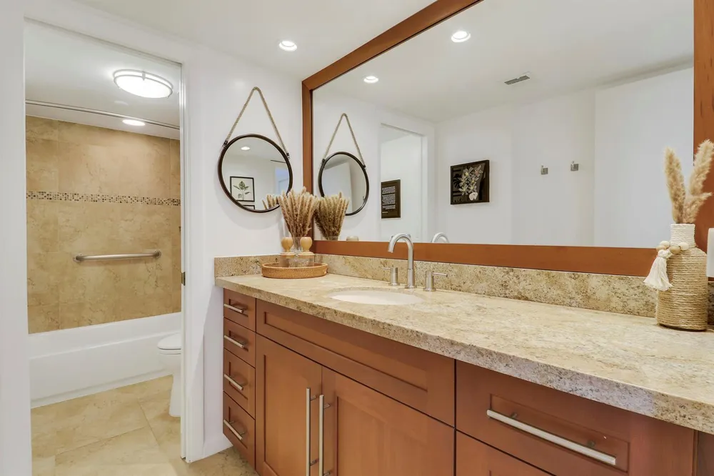 1155 Hillsboro Mile #403 Hillsboro Beach, FL 33062