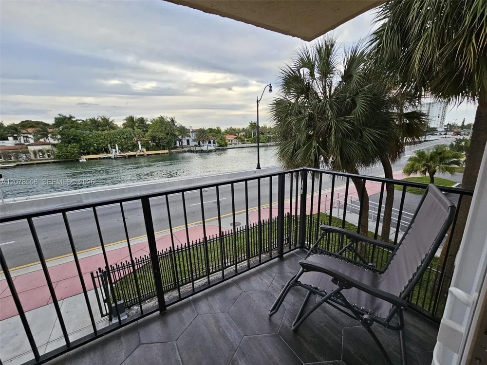 3605 Indian Creek Dr #203 Miami Beach, FL 33140