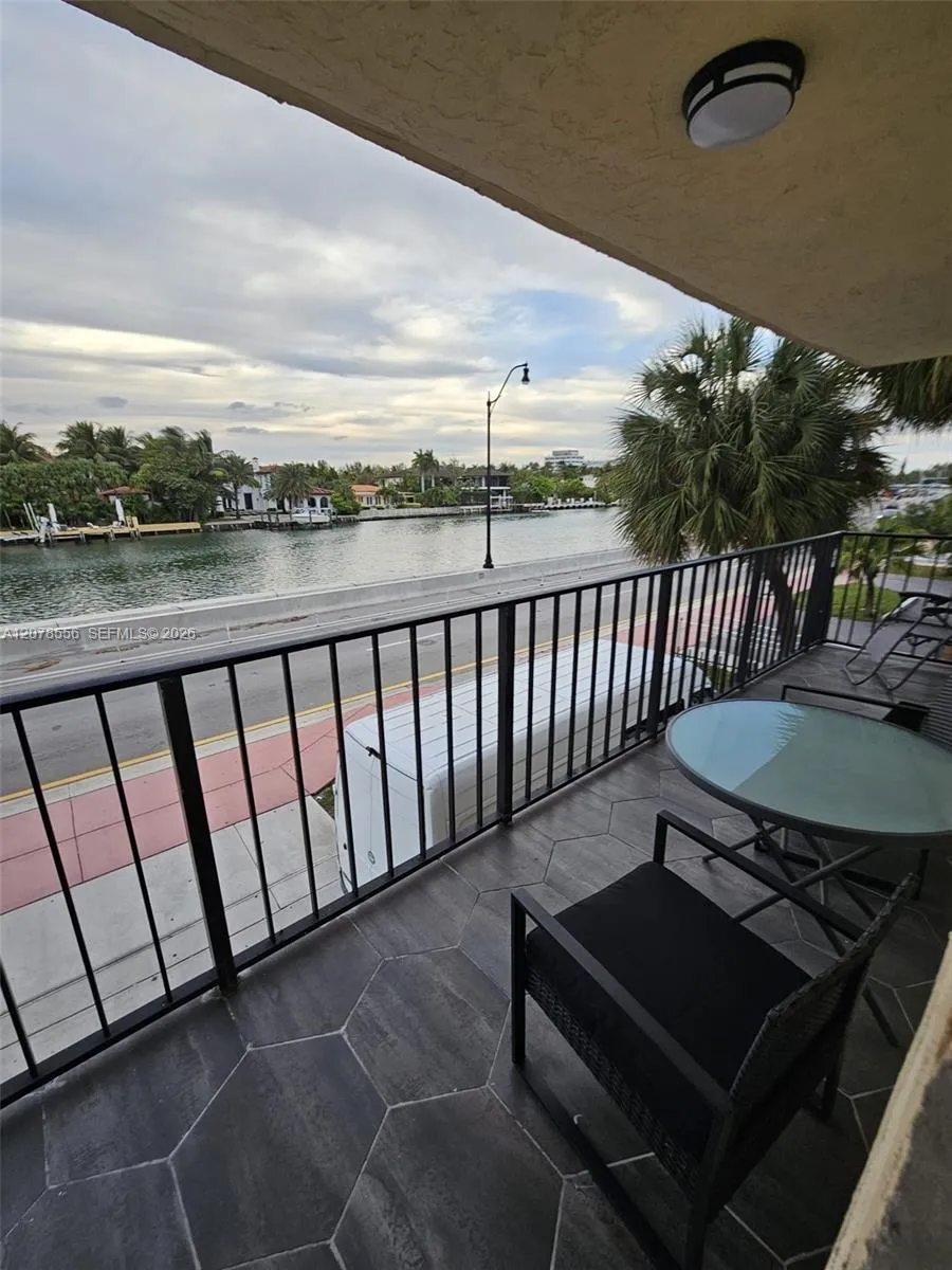 3605 Indian Creek Dr #203 Miami Beach, FL 33140