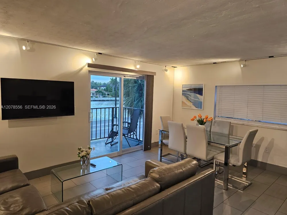 3605 Indian Creek Dr #203 Miami Beach, FL 33140
