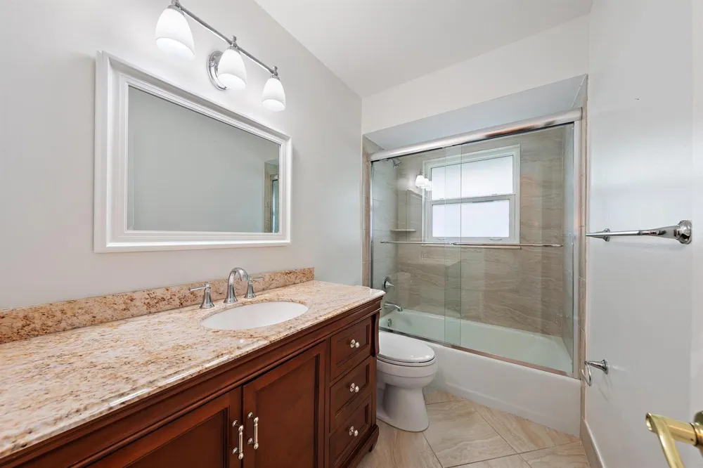 18334 SE Tee Lane Tequesta, FL 33469