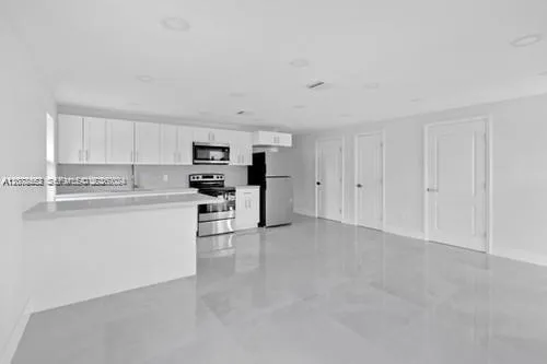 655 SW 5th St Homestead, FL 33030