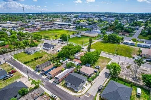 655 SW 5th St Homestead, FL 33030