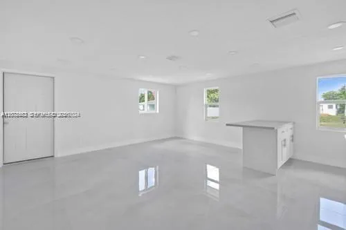 655 SW 5th St Homestead, FL 33030