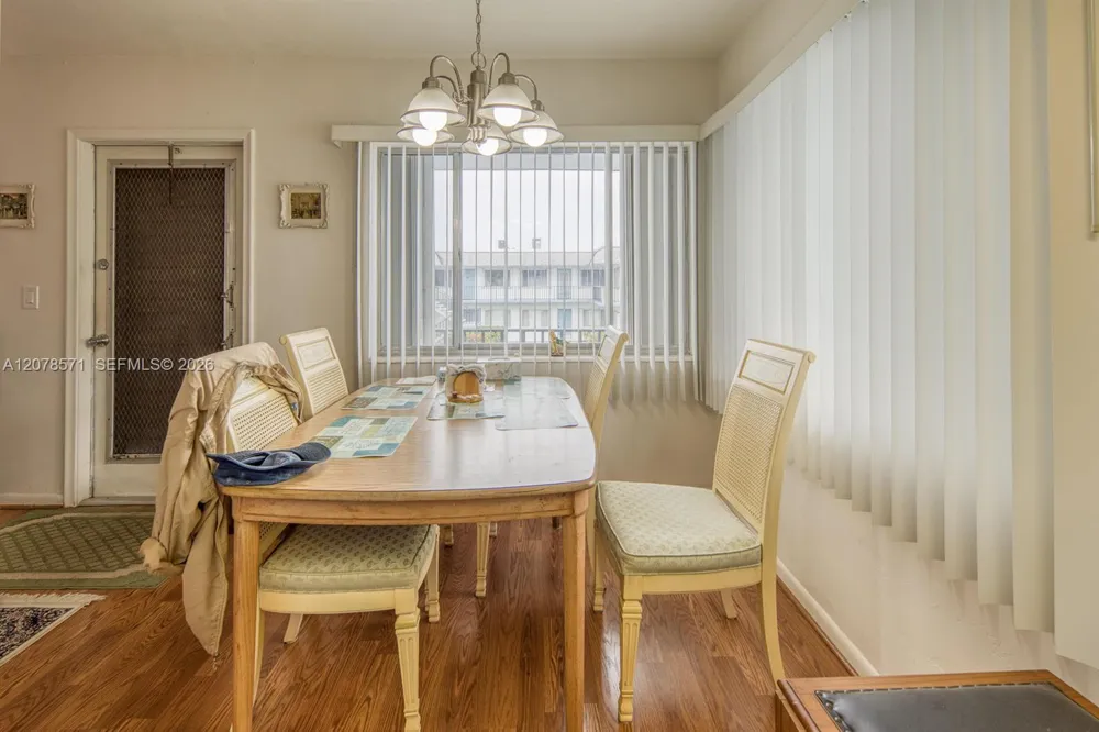 2440 W Lake Osborne Dr #210 Lake Worth, FL 33461