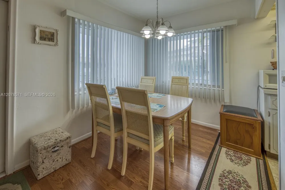 2440 W Lake Osborne Dr #210 Lake Worth, FL 33461