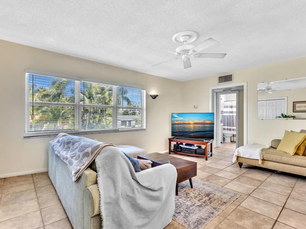 90 NE 19th Avenue #10 Deerfield Beach, FL 33441