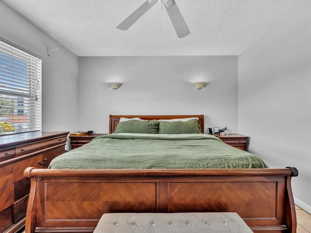 90 NE 19th Avenue #10 Deerfield Beach, FL 33441