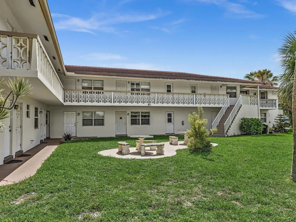 90 NE 19th Avenue #10 Deerfield Beach, FL 33441