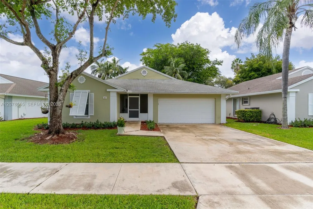 527 SE 27th Dr Homestead, FL 33033