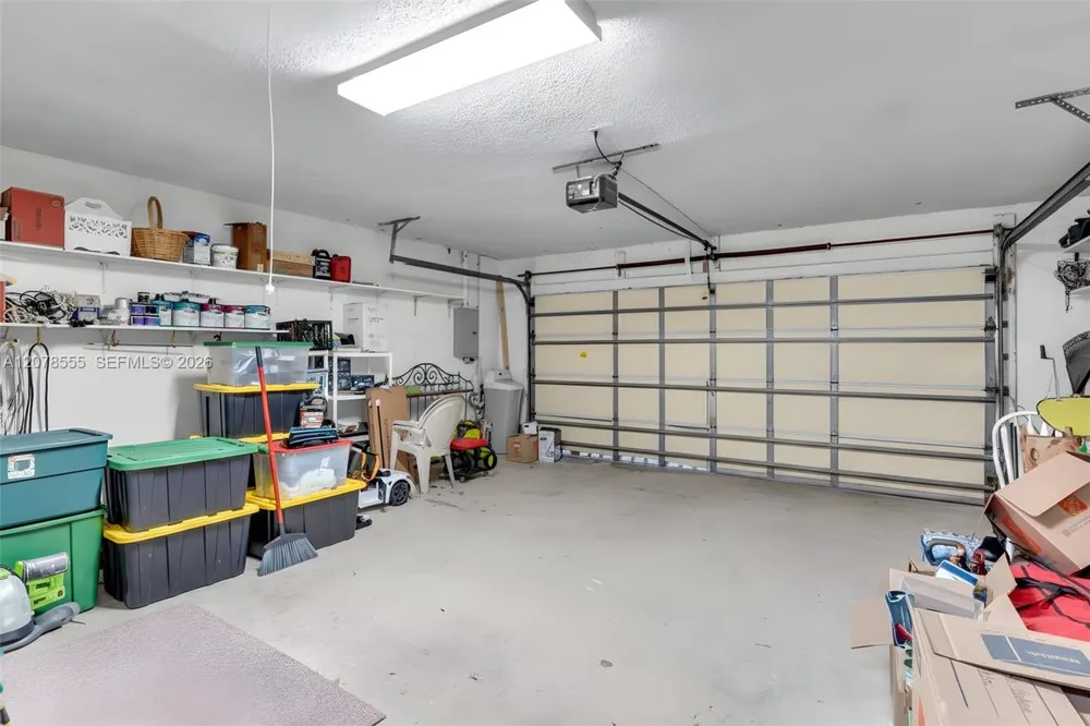 527 SE 27th Dr Homestead, FL 33033