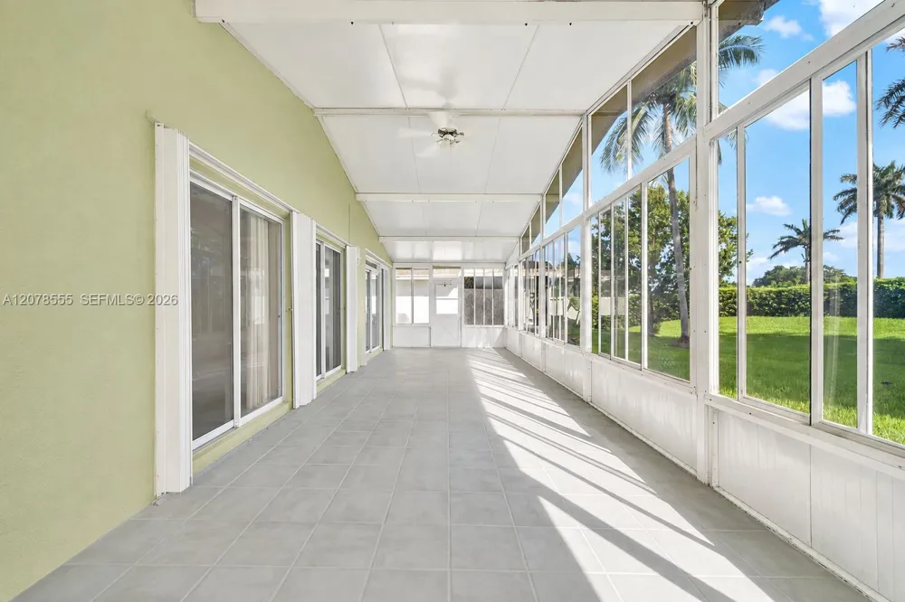 527 SE 27th Dr Homestead, FL 33033