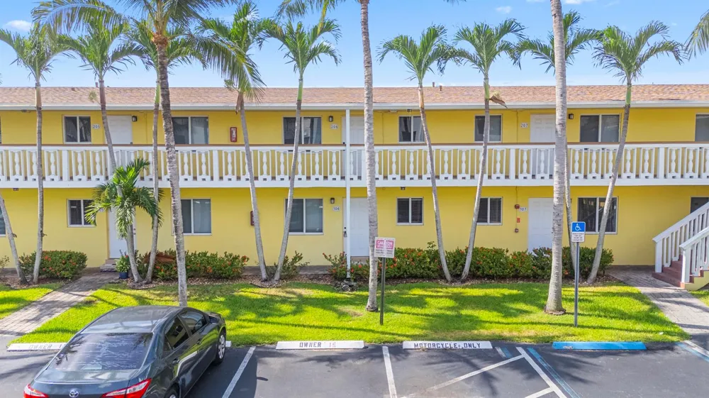 2655 NE 8th Avenue #106 Wilton Manors, FL 33334