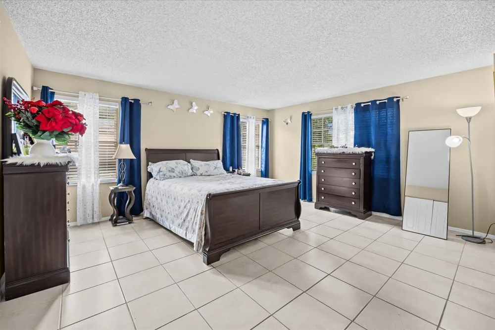 1155 SW ALEXANDRIA AVENUE Port St. Lucie, FL 34953