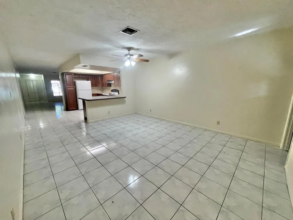 7112 NW 78TH AVENUE Tamarac, FL 33321