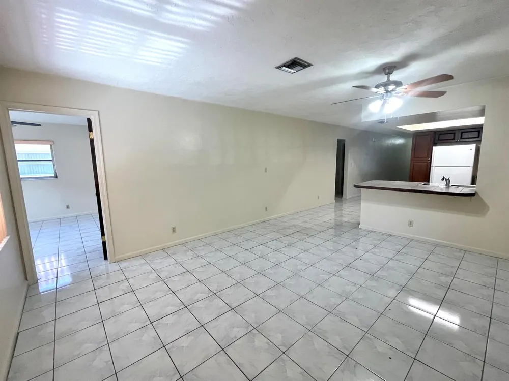 7112 NW 78TH AVENUE Tamarac, FL 33321