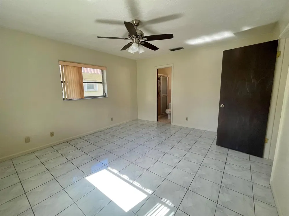 7112 NW 78TH AVENUE Tamarac, FL 33321