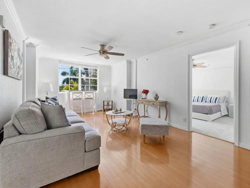 1801 Flagler Drive #419 West Palm Beach, FL 33407