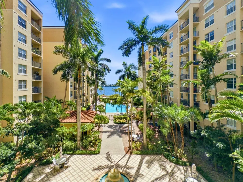 1801 Flagler Drive #419 West Palm Beach, FL 33407