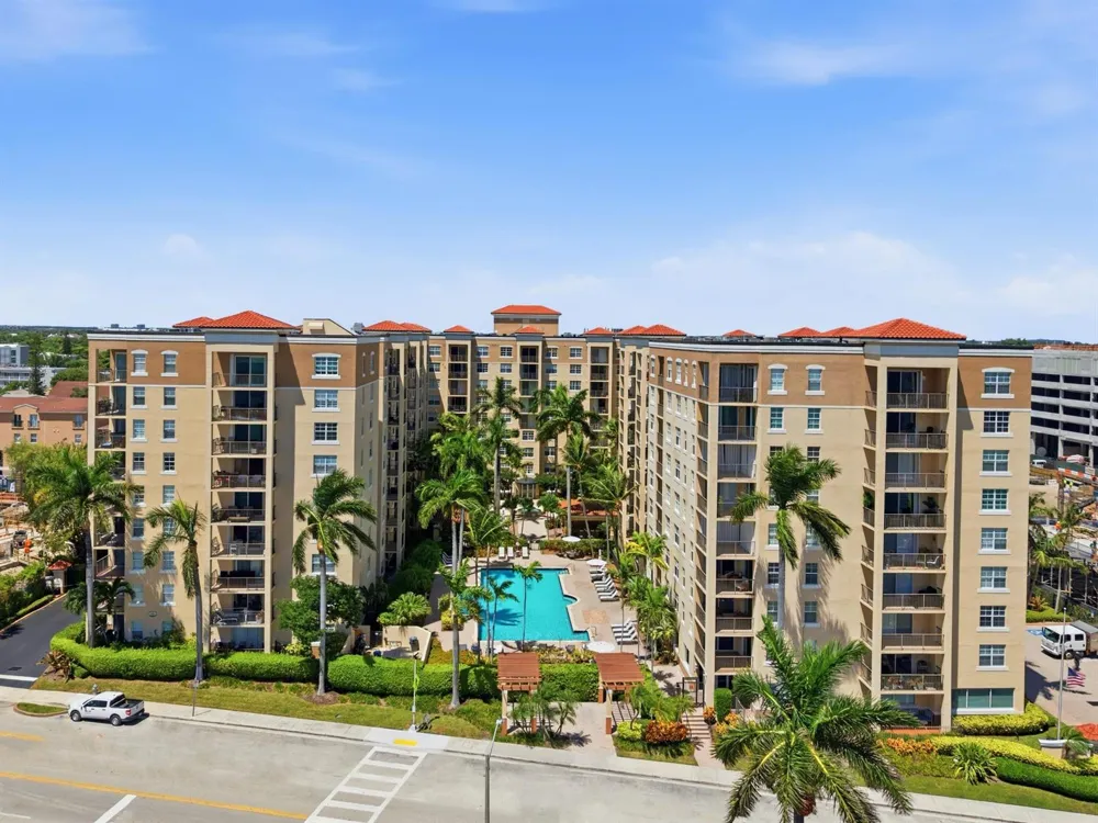 1801 Flagler Drive #419 West Palm Beach, FL 33407