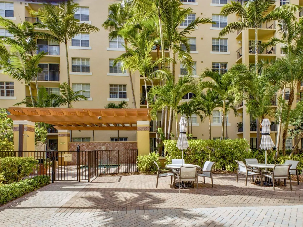 1801 Flagler Drive #419 West Palm Beach, FL 33407