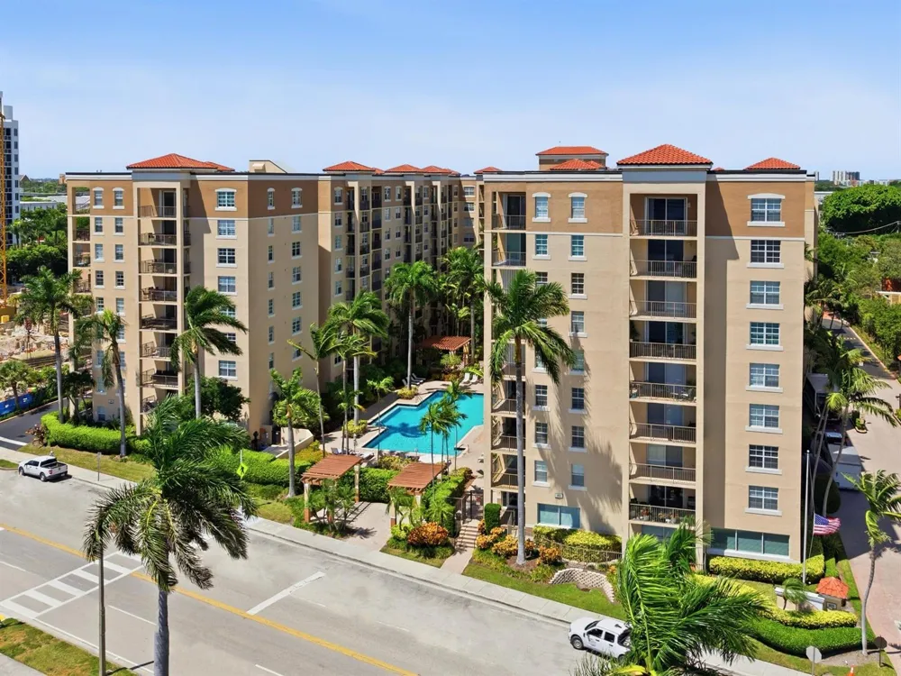 1801 Flagler Drive #419 West Palm Beach, FL 33407