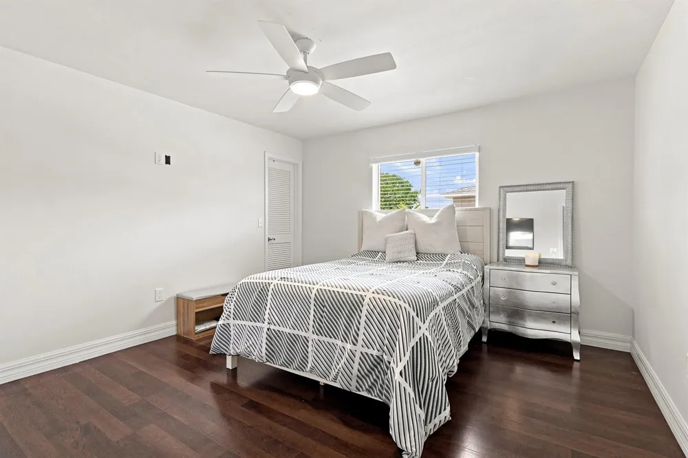 680 MANHATTAN STREET E Lehigh Acres, FL 33974
