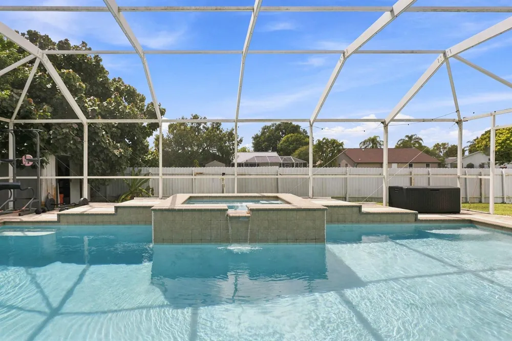 680 MANHATTAN STREET E Lehigh Acres, FL 33974