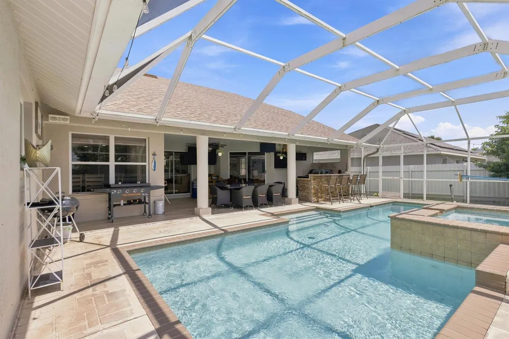 680 MANHATTAN STREET E Lehigh Acres, FL 33974