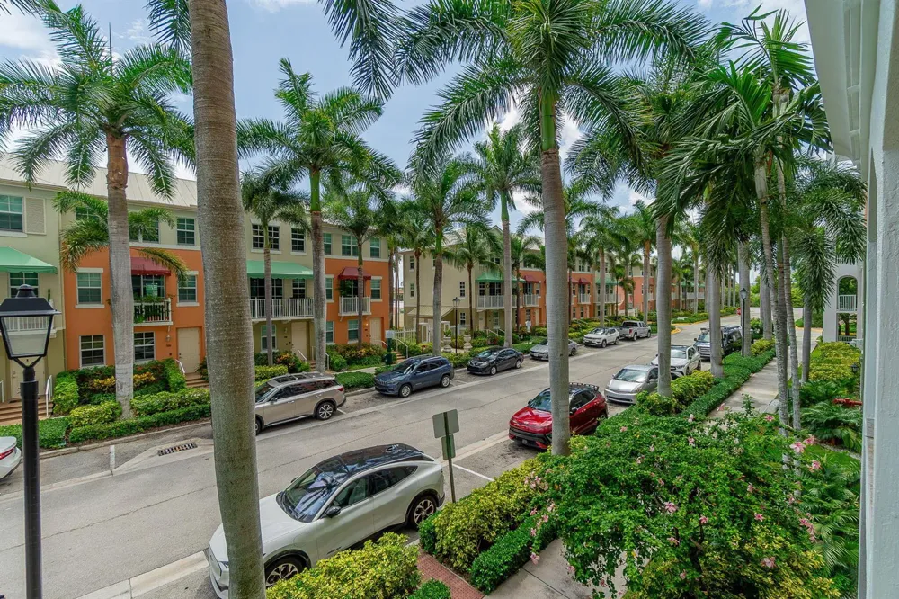 804 E Windward Way #211 Lantana, FL 33462