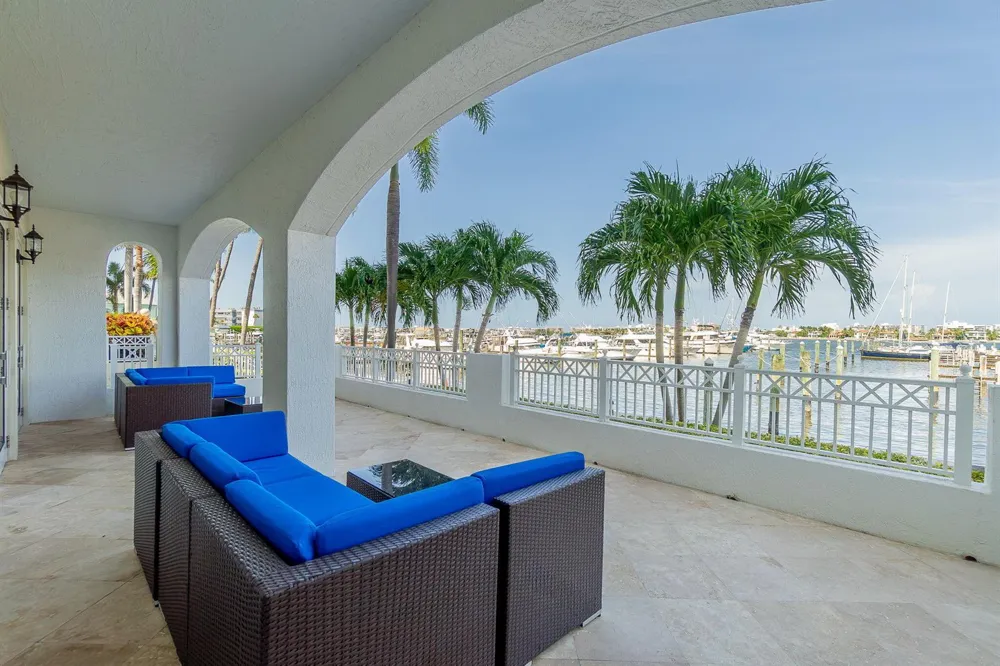 804 E Windward Way #211 Lantana, FL 33462