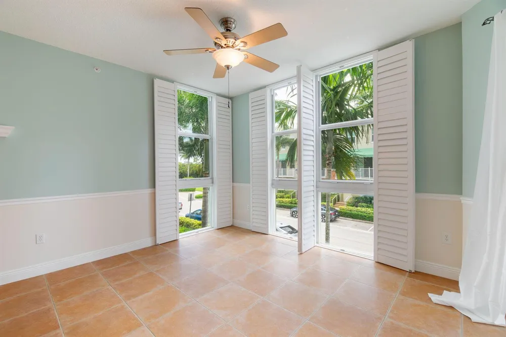 804 E Windward Way #211 Lantana, FL 33462