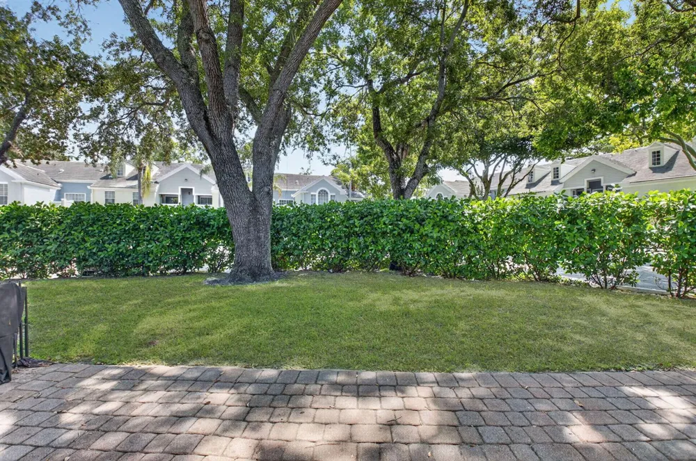 1030 CRYSTAL WAY #103 Delray Beach, FL 33444