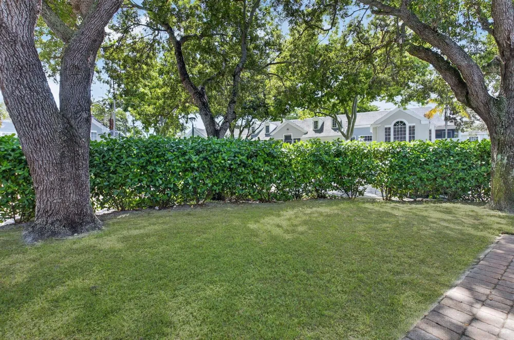 1030 CRYSTAL WAY #103 Delray Beach, FL 33444