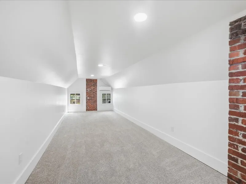 2402 Boston Muskogee, OK 74401