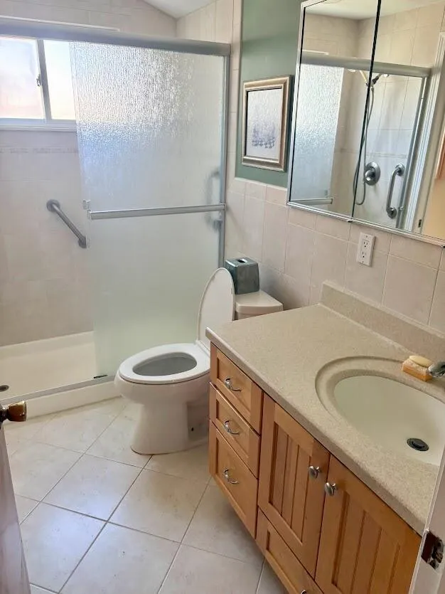 8307 Donna Street Westland City, MI 48185