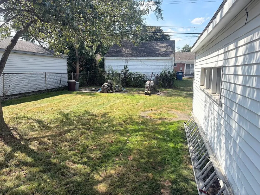 8307 Donna Street Westland City, MI 48185