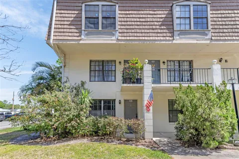 5912 VILLAGE CIRCLE #5912