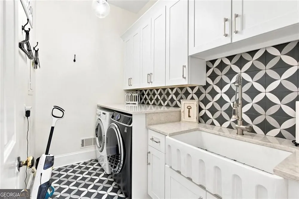 7560 Bridgegate CT Sandy Springs, GA 30350