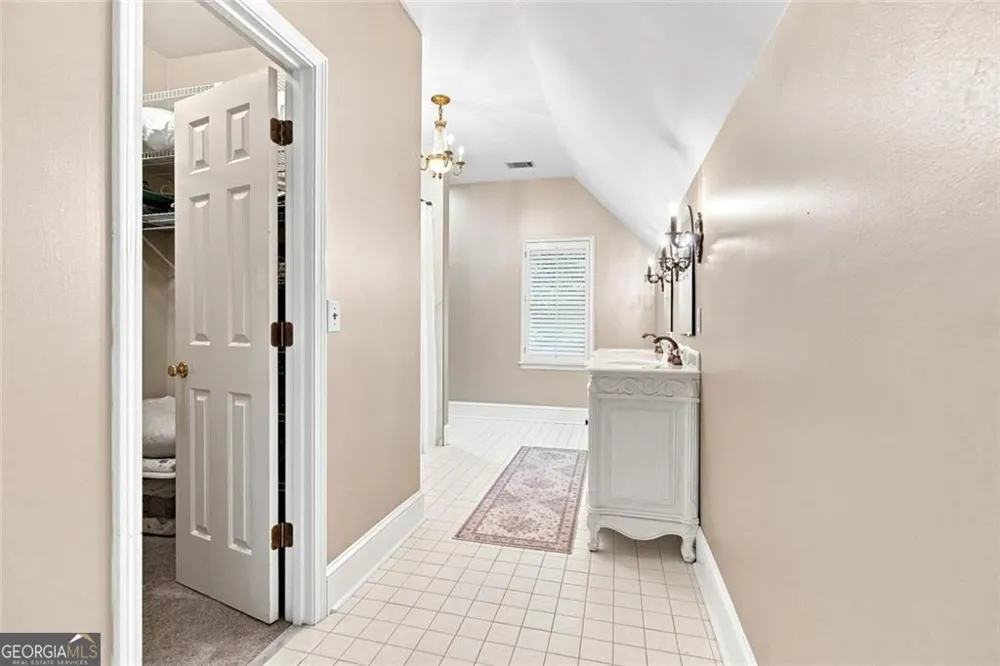 7560 Bridgegate CT Sandy Springs, GA 30350