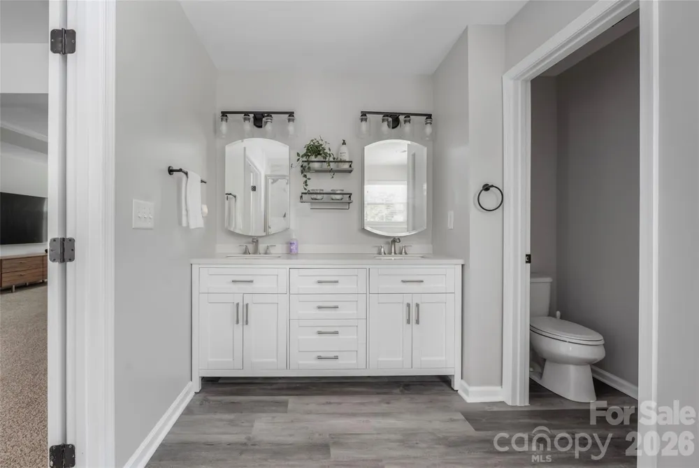 11708 Warfield Avenue Huntersville, NC 28078
